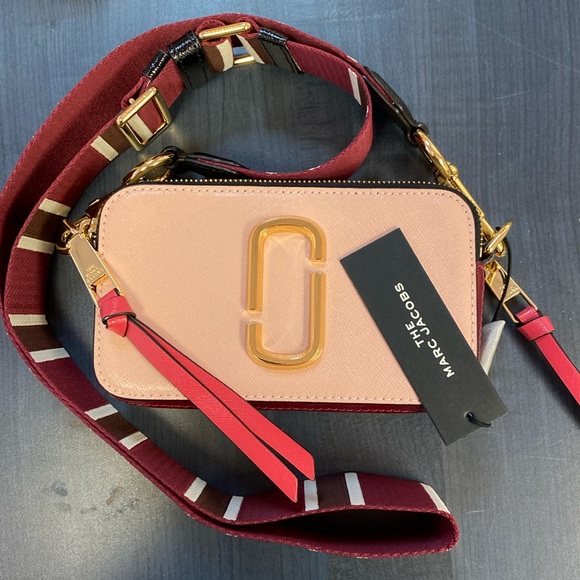 Marc Jacobs Handbags - Marc Jacobs The Snapshot PINK Leather Bag